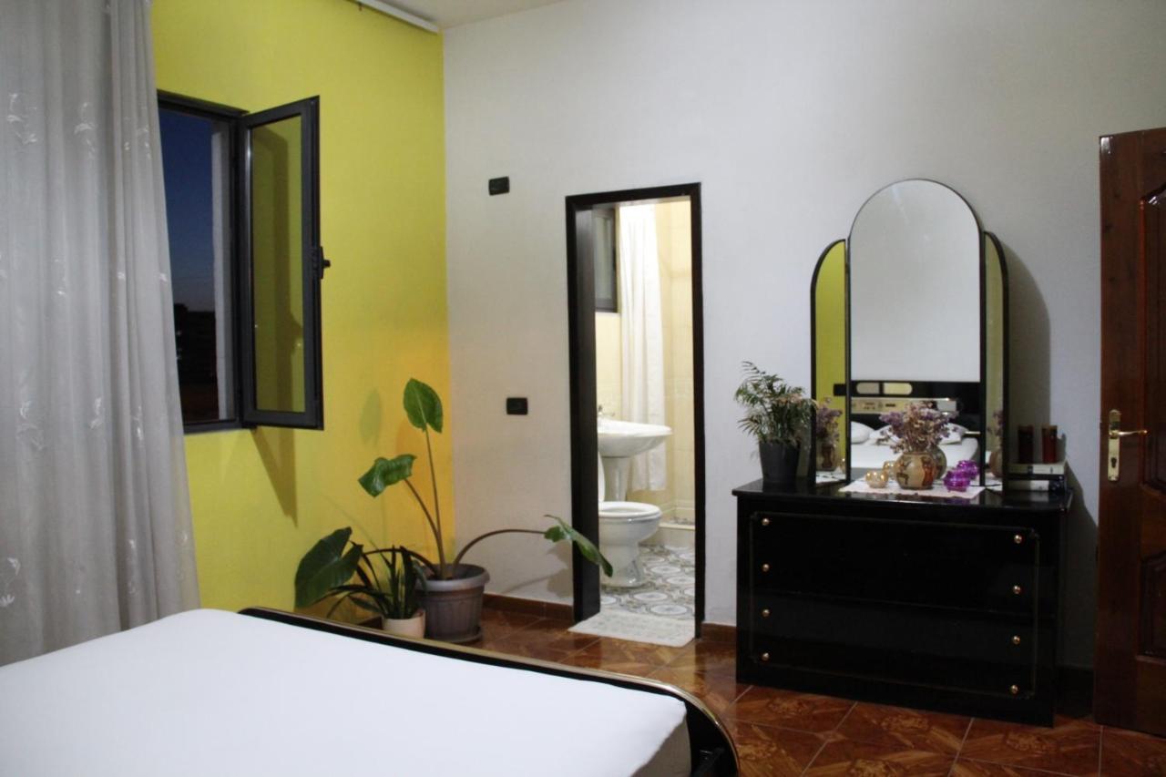 Cozy Big Apartment With Balcony Tirana Exterior foto