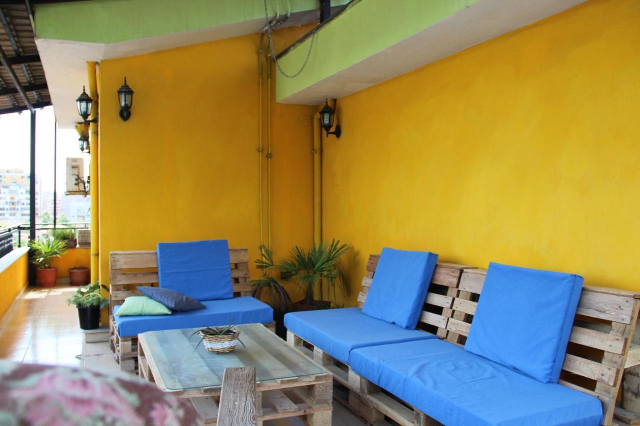 Cozy Big Apartment With Balcony Tirana Exterior foto