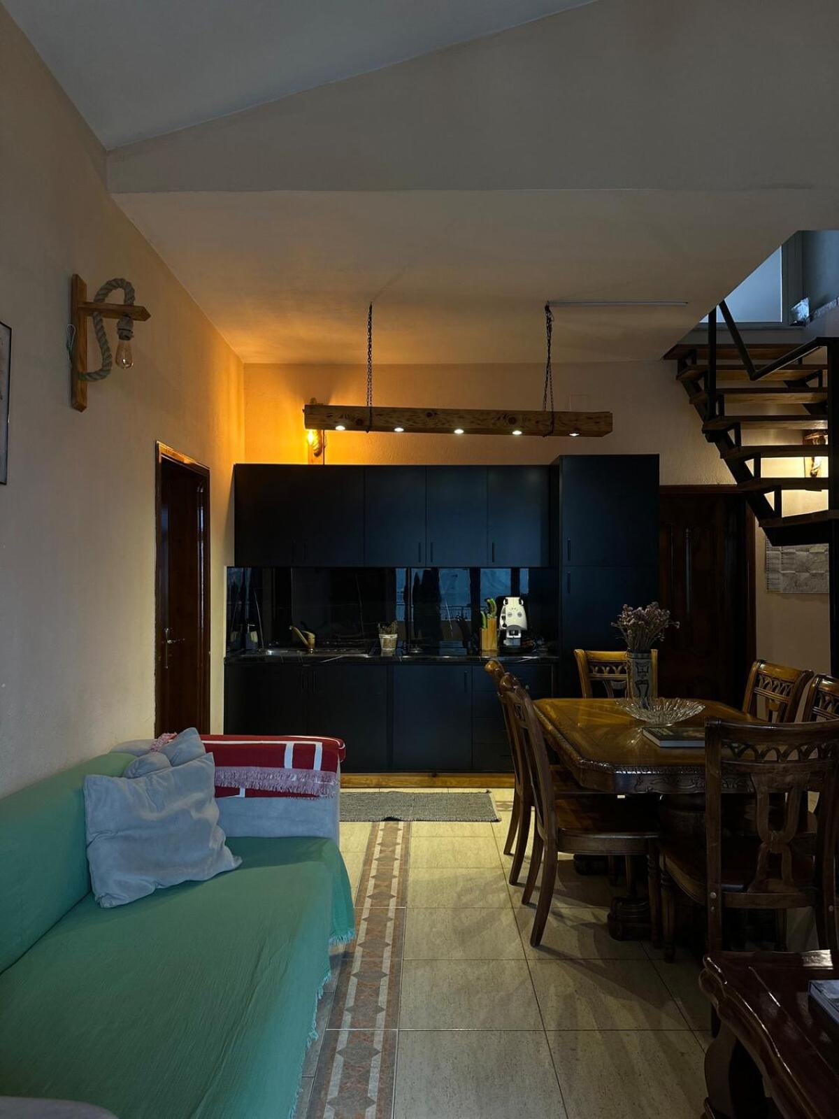 Cozy Big Apartment With Balcony Tirana Exterior foto