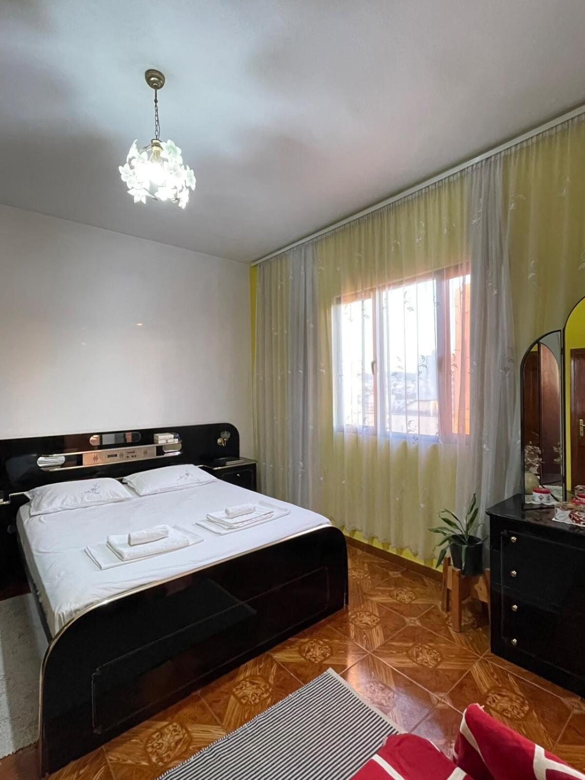 Cozy Big Apartment With Balcony Tirana Exterior foto