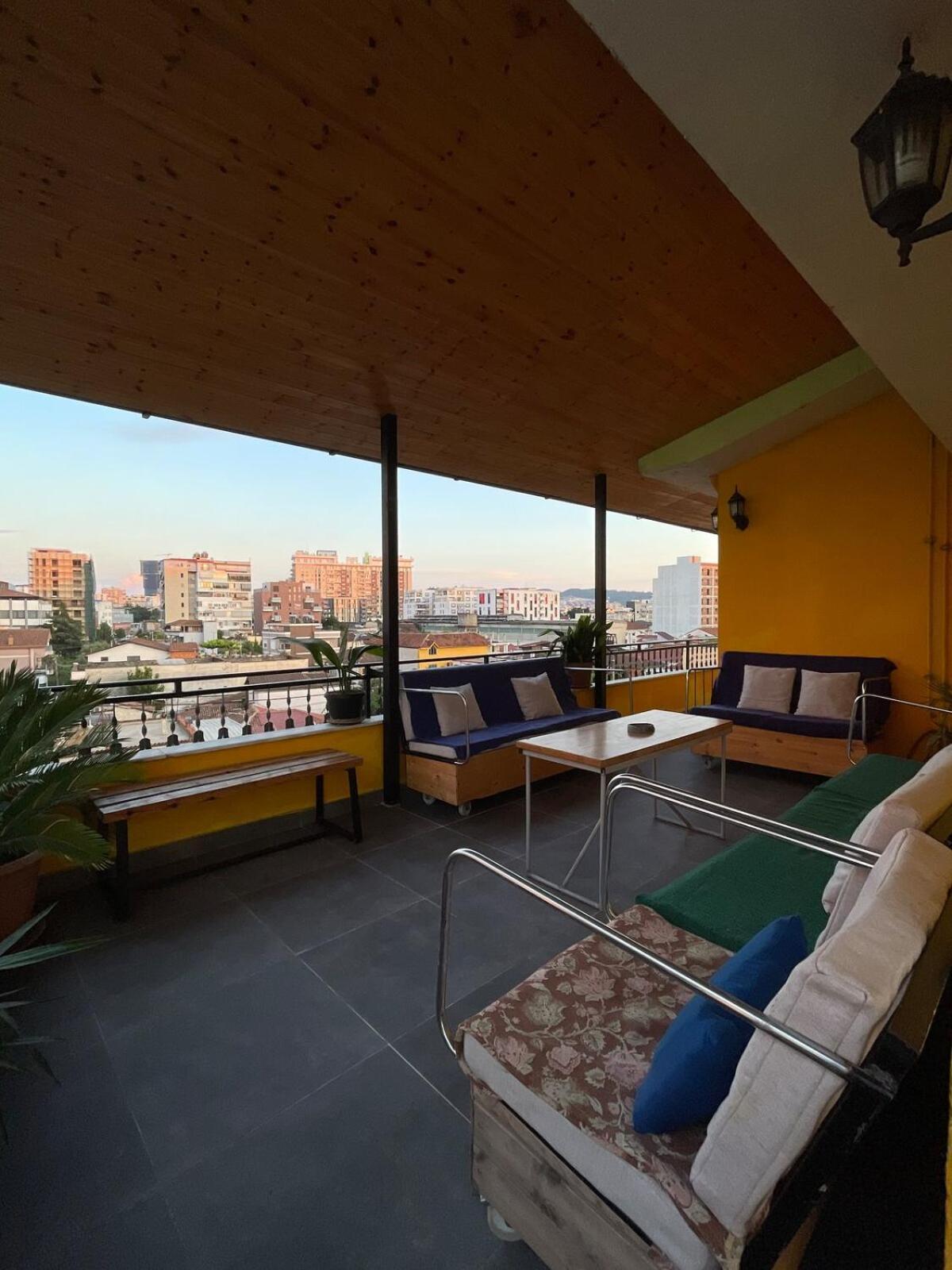 Cozy Big Apartment With Balcony Tirana Exterior foto