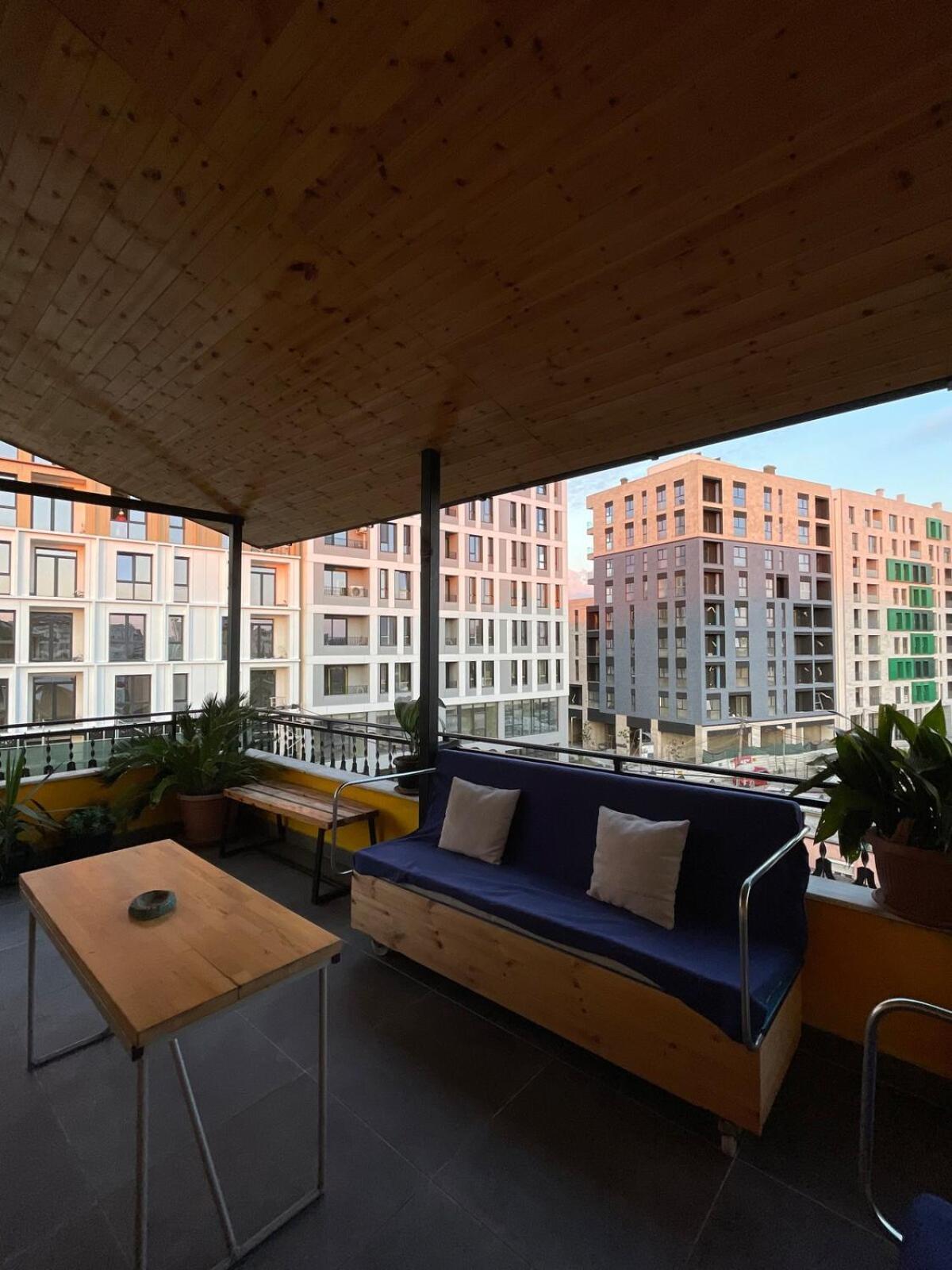 Cozy Big Apartment With Balcony Tirana Exterior foto